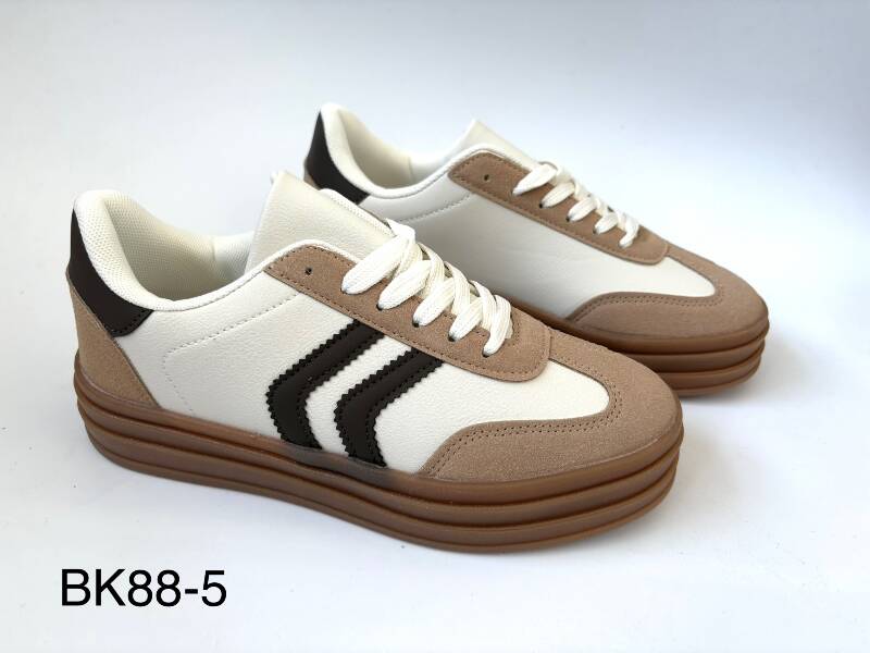 Buty sportowe damskie Roz 36-41/ 12 par